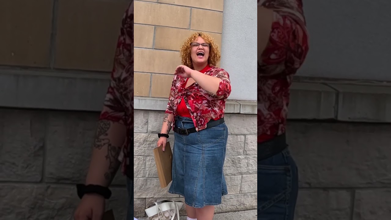 I helped these strangers with there pet cage 🥺❤️