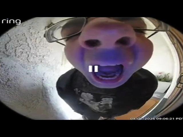 Reddit Mod Freaks Out at Neighbor