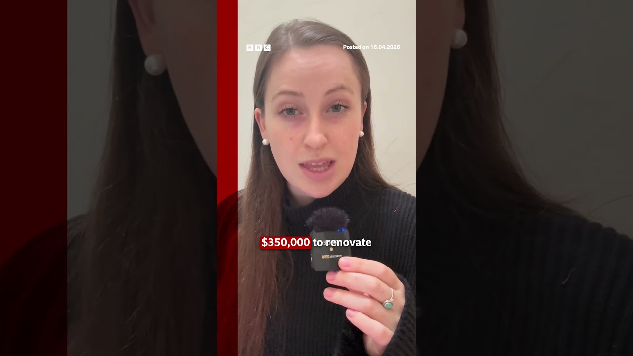 SantaCon is a ticketed pub-crawl event attended by around 25,000 people. #NYC #USNews #BBCNews