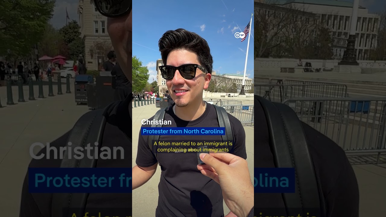 Supreme Court hears birthright citizenship case with Trump in attendance | DW News