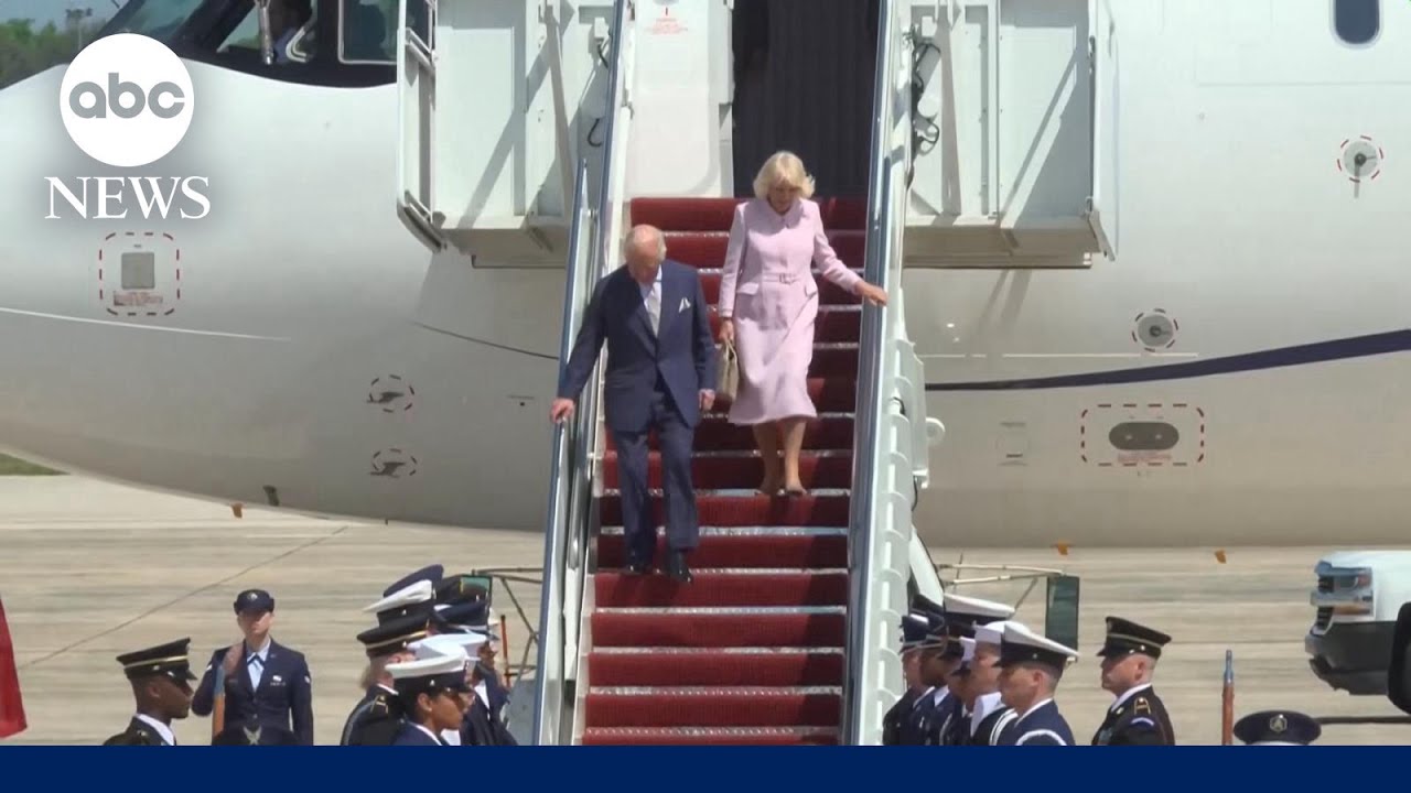 The king and queen arrive in the US