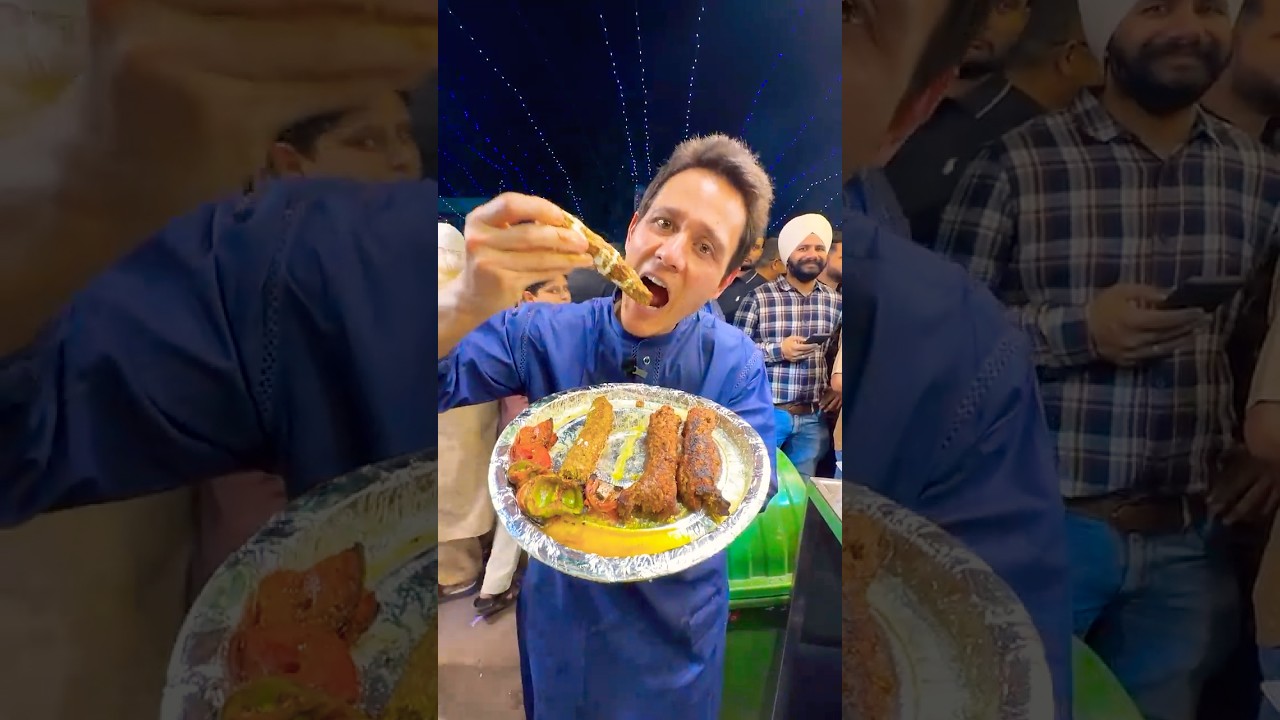 Trying Old Delhi’s Most Famous Seekh Kebabs!