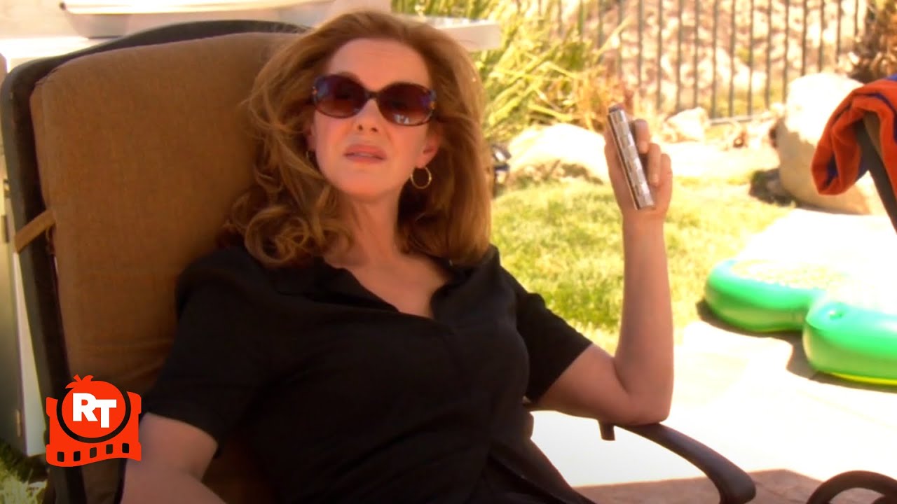 Weeds – Celia Dumps Nancy’s Weed (S3E1) (3/3) | Movieclips