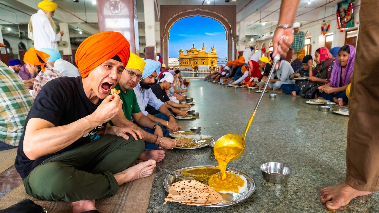 Inside the World’s Largest Kitchen in India (100,000 People Per Day!!)