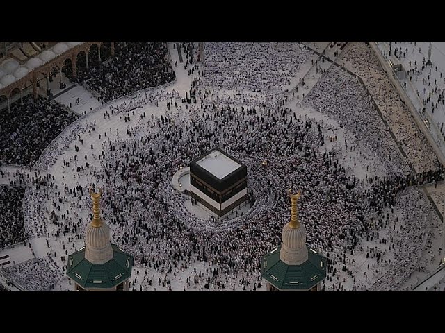 More than 1.5m Muslim pilgrims begin hajj as Iran peace deal hangs in the balance