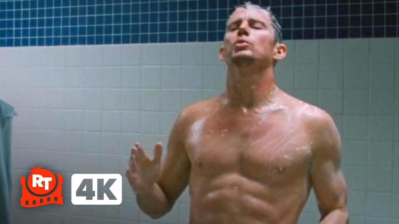 Roofman (2025) 4K – Channing Tatum Hides in Toys ‘R’ Us (4/10) | Movieclips