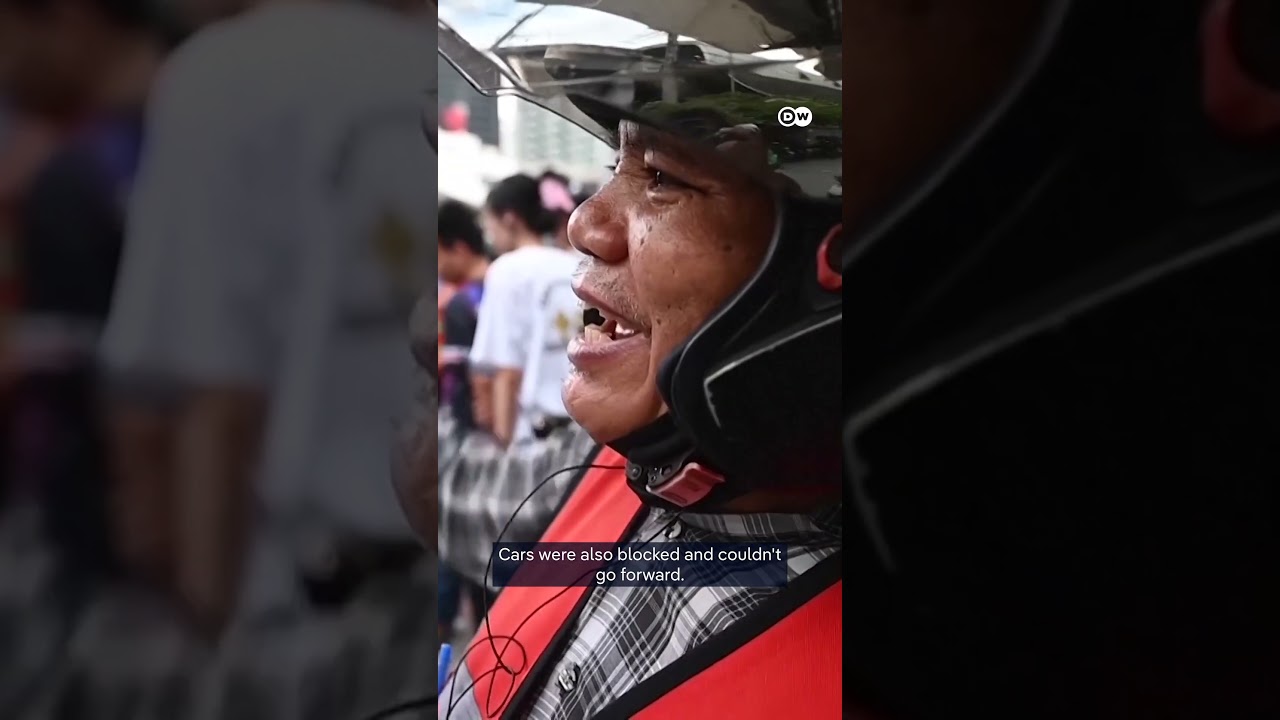 Several killed as train hits Bangkok bus | DW News