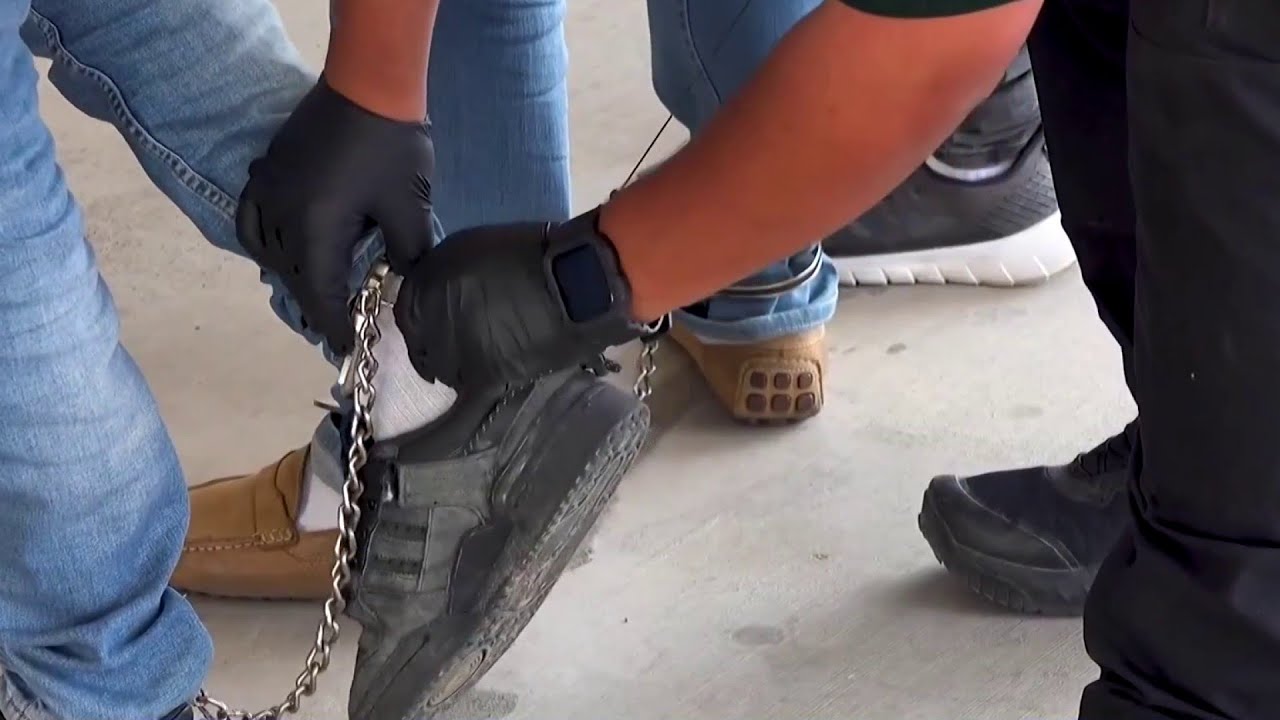 Suicides in ICE detention centers rise in past year