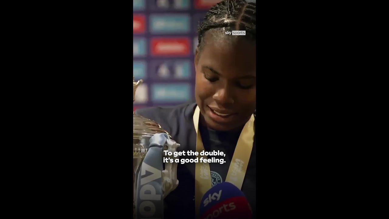 Bunny Shaw reacts to Man City winning the Women’s FA Cup and committing her future to the club