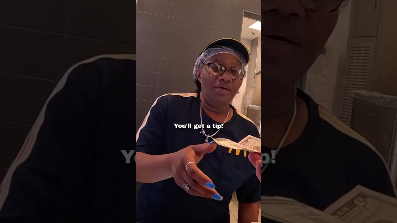 Buying a burger with 50 pickles! 🥺❤️