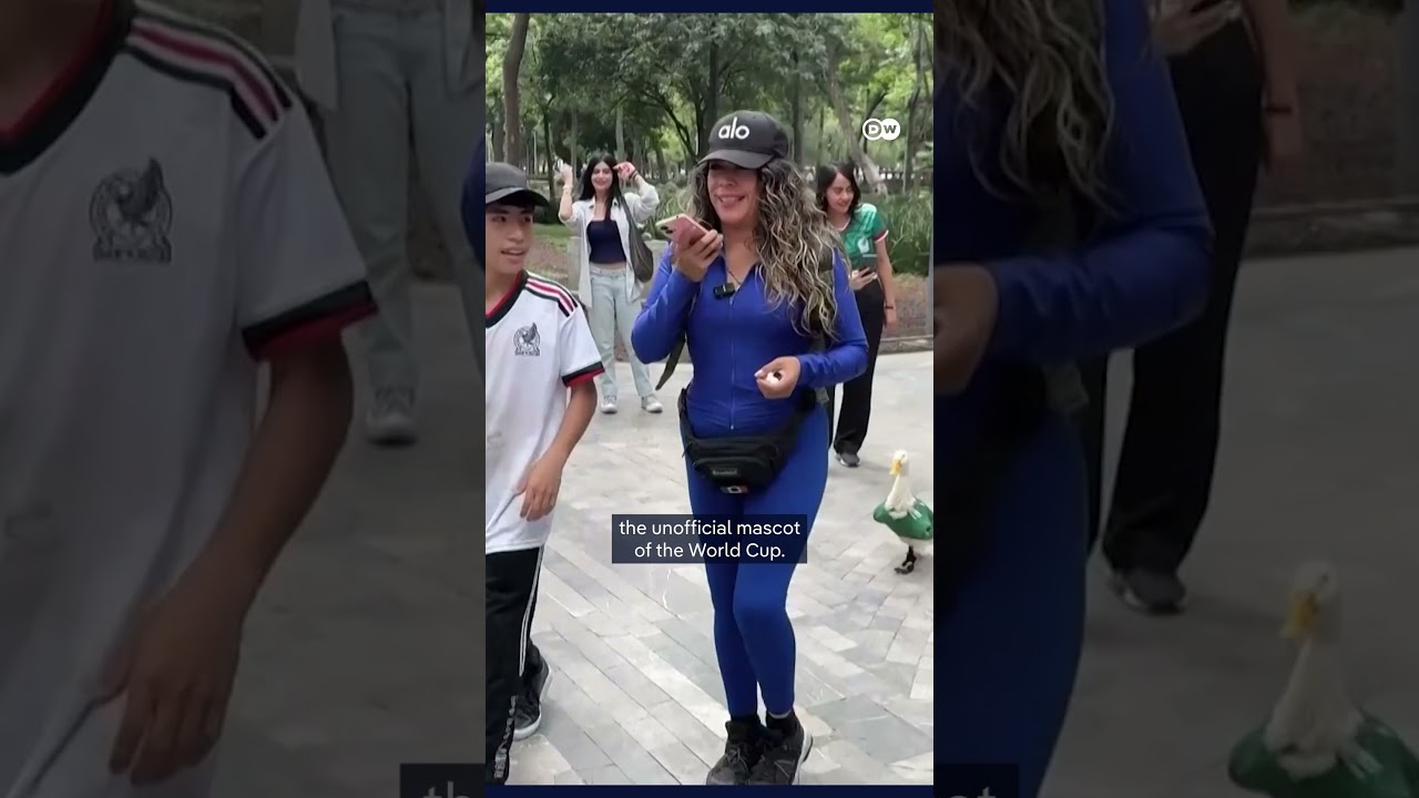 Mexico’s World Cup duck goes viral | DW News