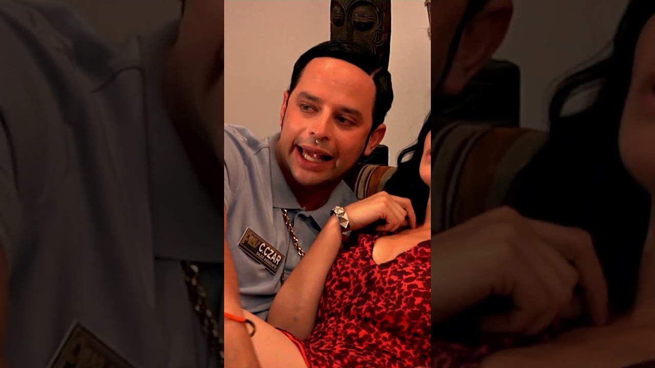 This show has everything. #KrollShow
