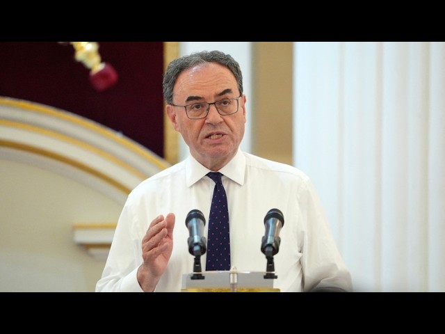 BOE’s Bailey Says UK Growth Must Be Prioritized