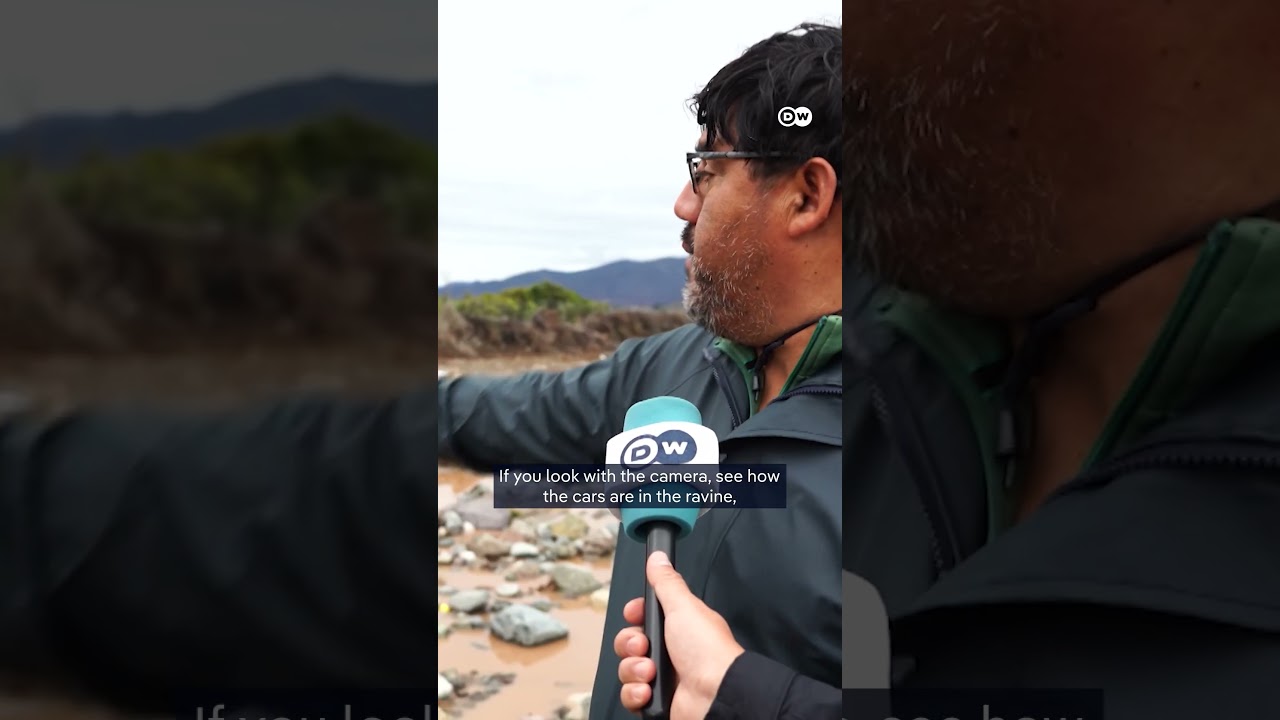 Deadly storms isolate tens of thousands across Chile | DW News