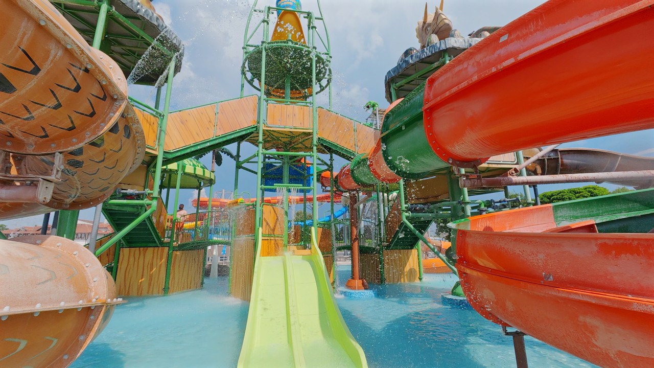 Double Green Water Slide at S Klub Aquapark 🇷🇸