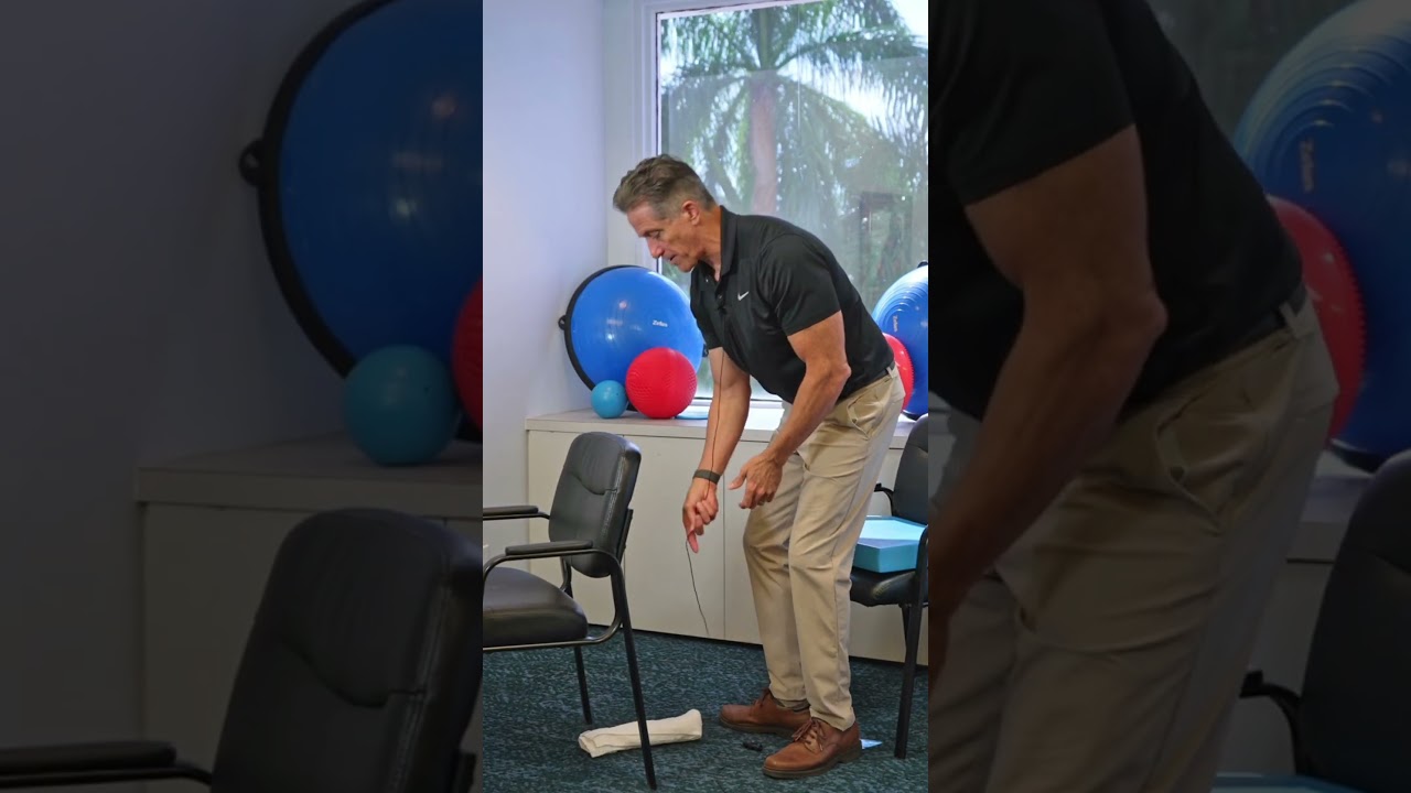 Improve balance fast with this simple activity for seniors #physiotherapy #mobility #seniorfitness