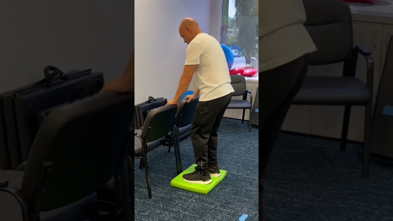 Balance like your 10 years younger! #seniorfitness #physicaltherapy #physiotherapy
