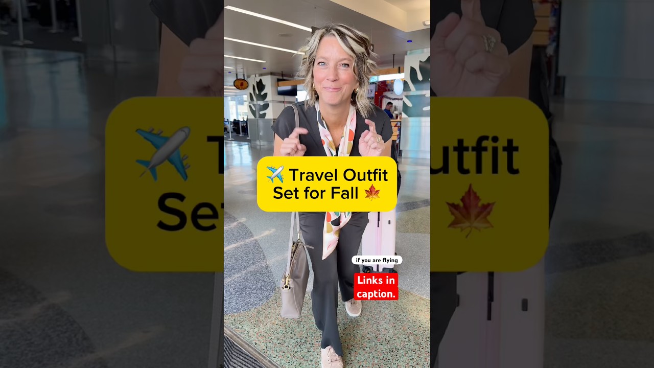 Comfortable Airplane Outfit for Fall Travel #traveloutfits