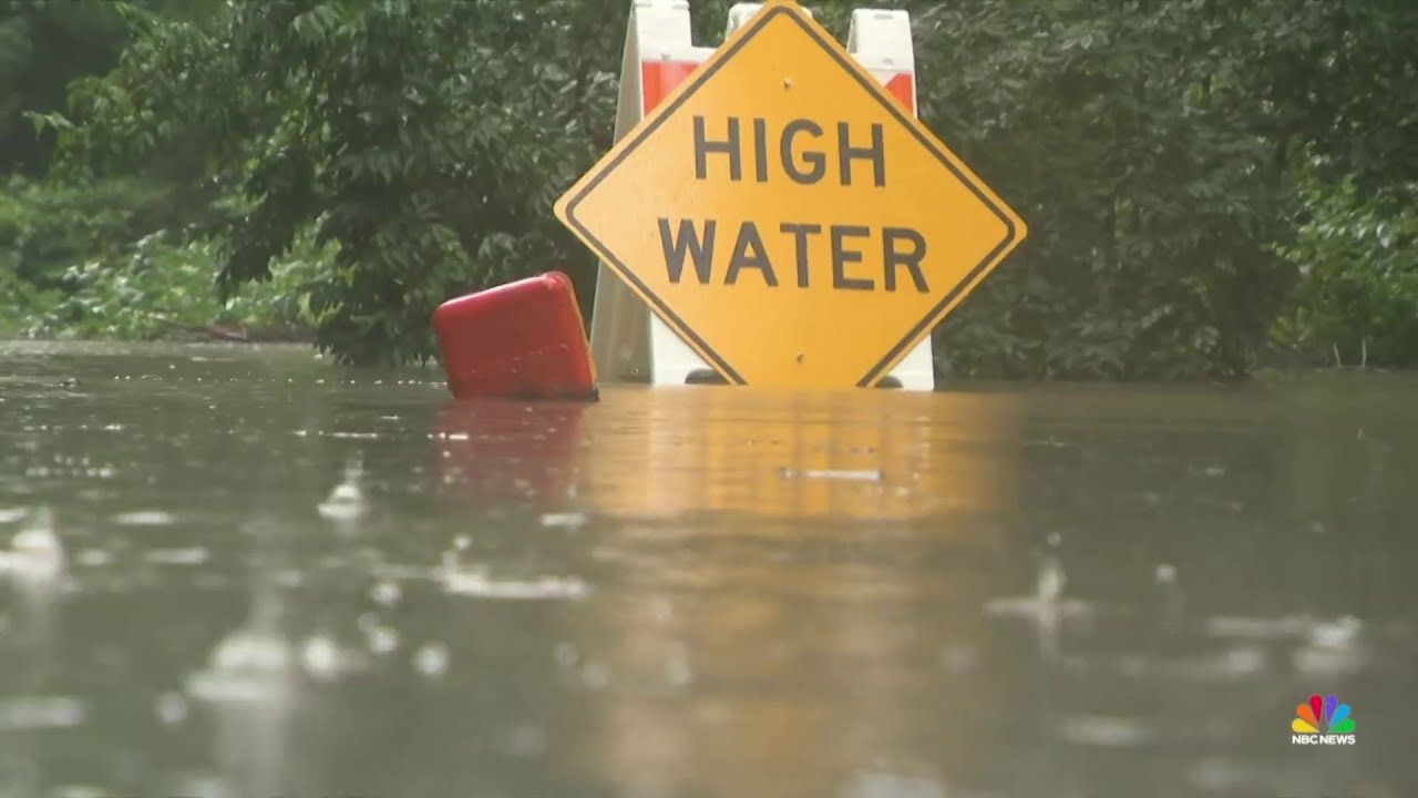 Hundreds evacuated as Indiana flood threat expands