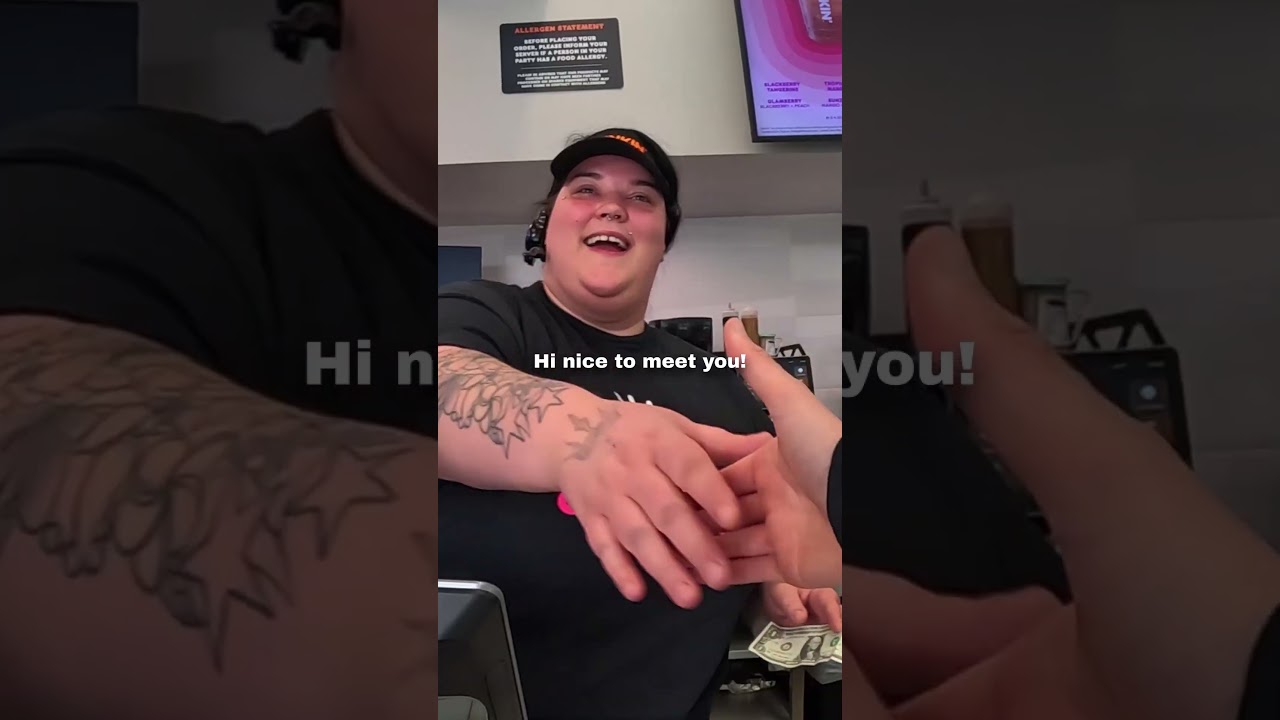 I met the nicest dunkin donuts worker! 🥺❤️
