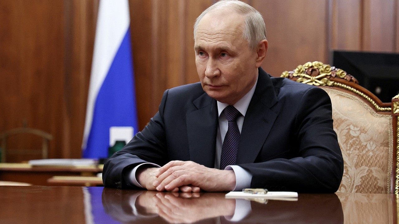 Ukraine Gains Ground as Putin Faces Pressure