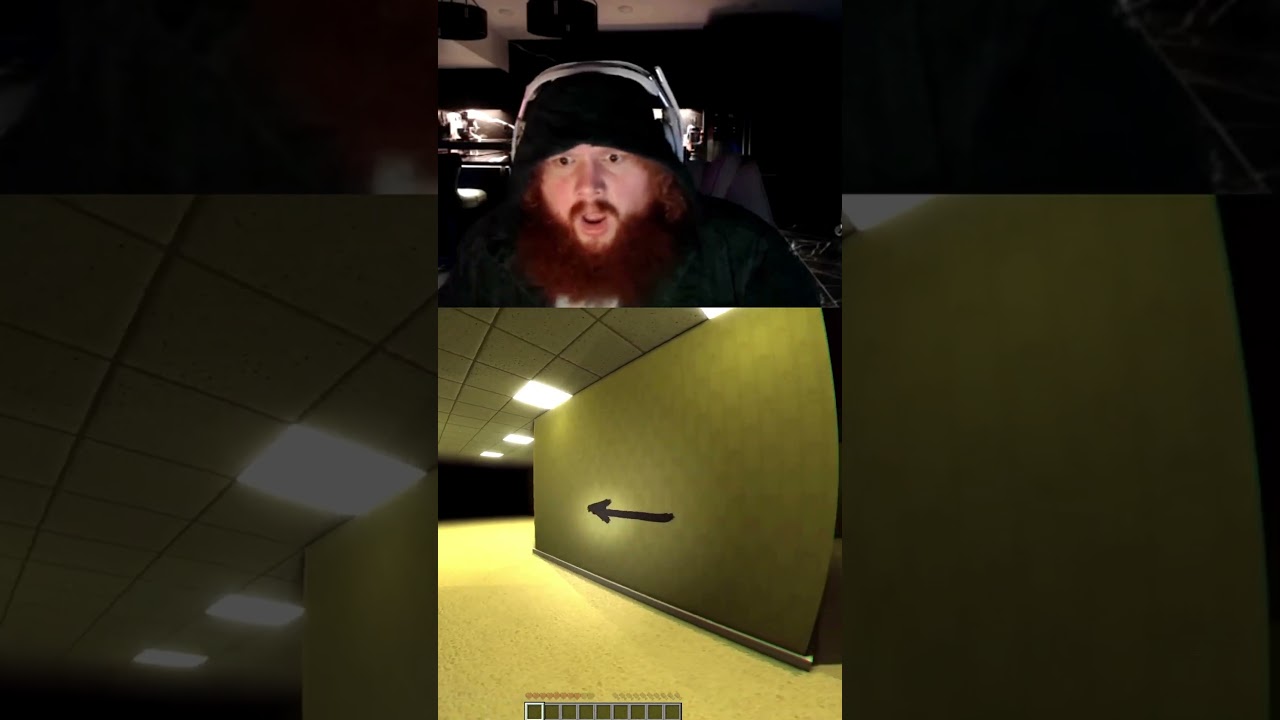CaseOh Falls Into The Backrooms In Minecraft!