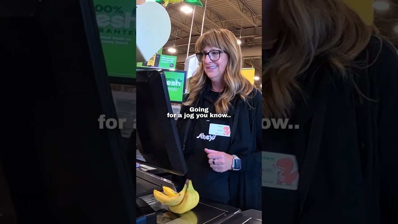 I bought bananas then this happened 🥺❤️