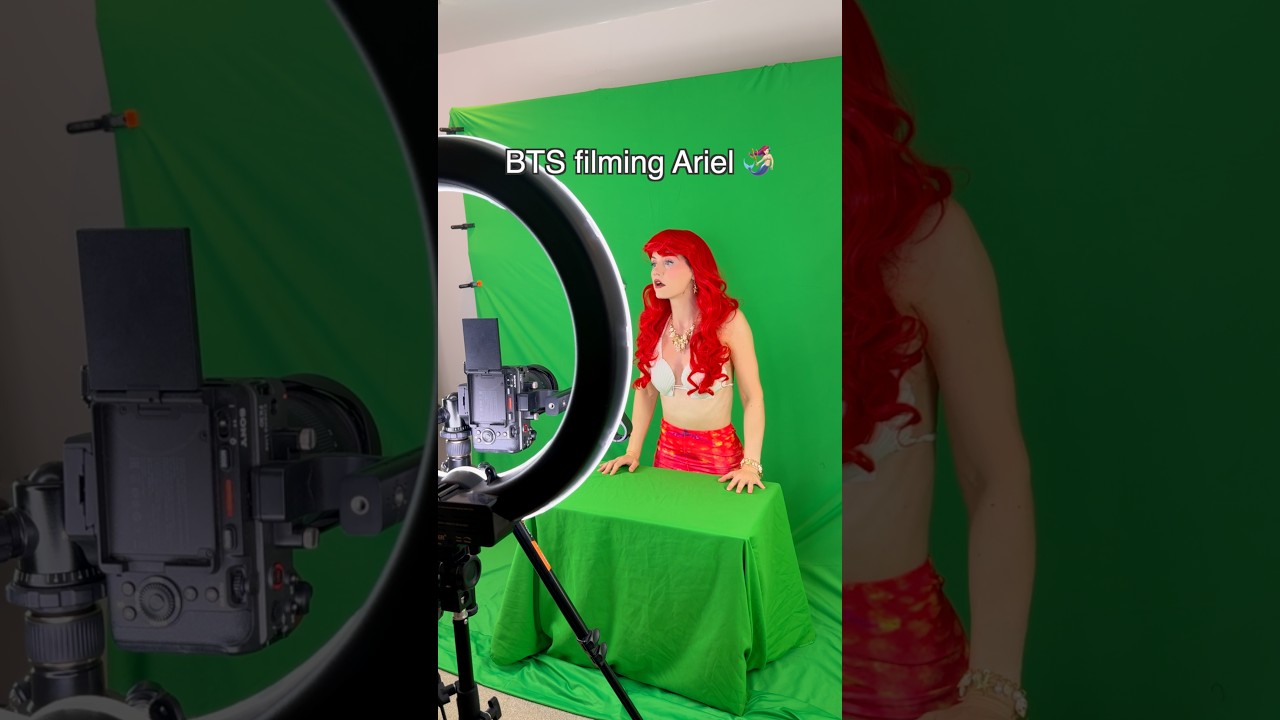 I couldn’t walk in this costume 😬🎬🧜🏻‍♀️🌊✨