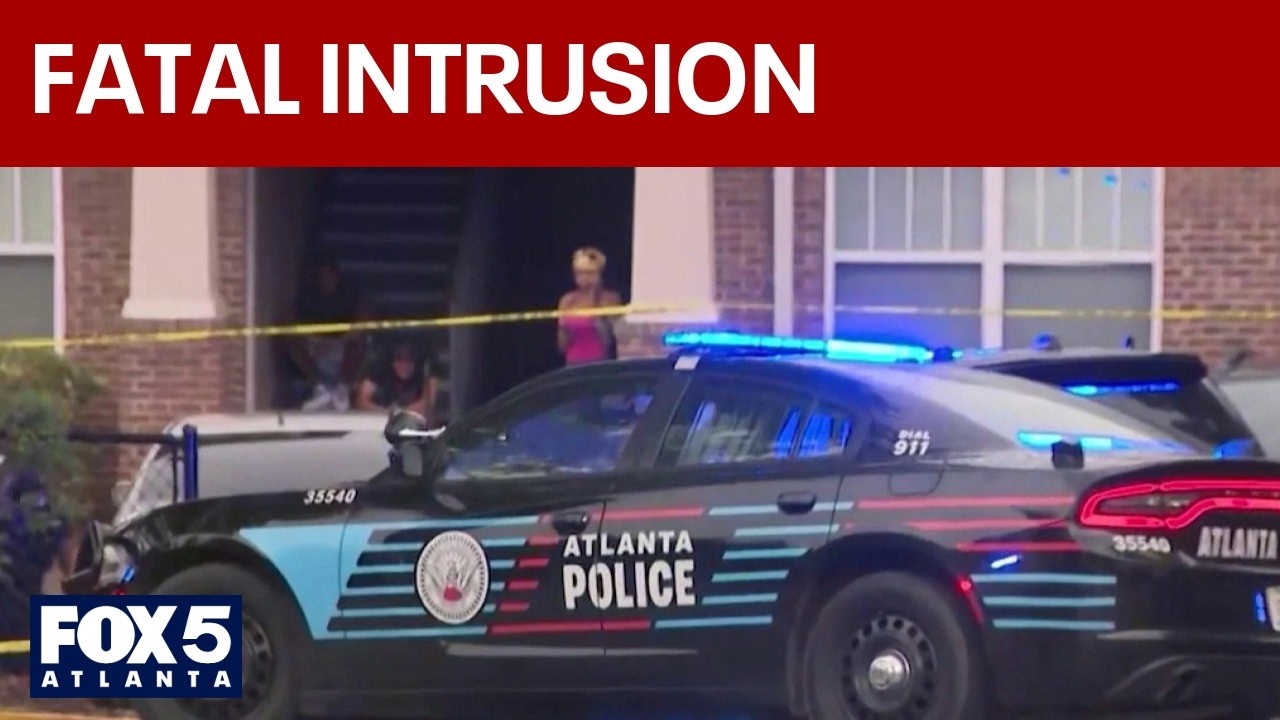 Intruder forces way into apartment, kills man, police say | FOX 5 News