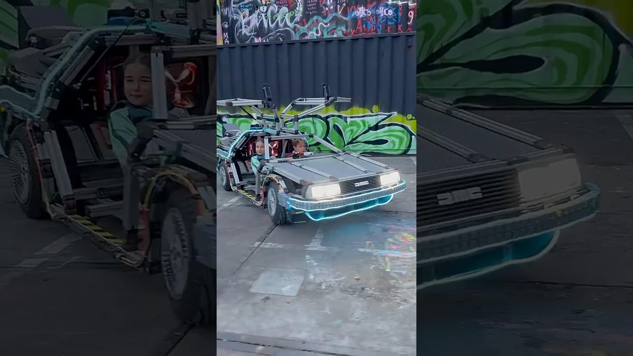LEGO DeLorean! 😱