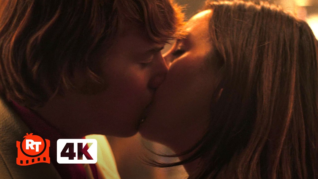 Licorice Pizza (2021) 4K – Gary & Alana Finally Kiss (10/10) | Movieclips