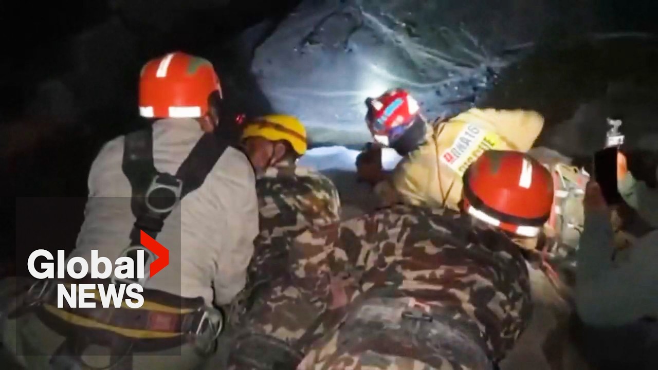 Nepal flood death toll crosses 900 as hundreds stuck in hydropower tunnels
