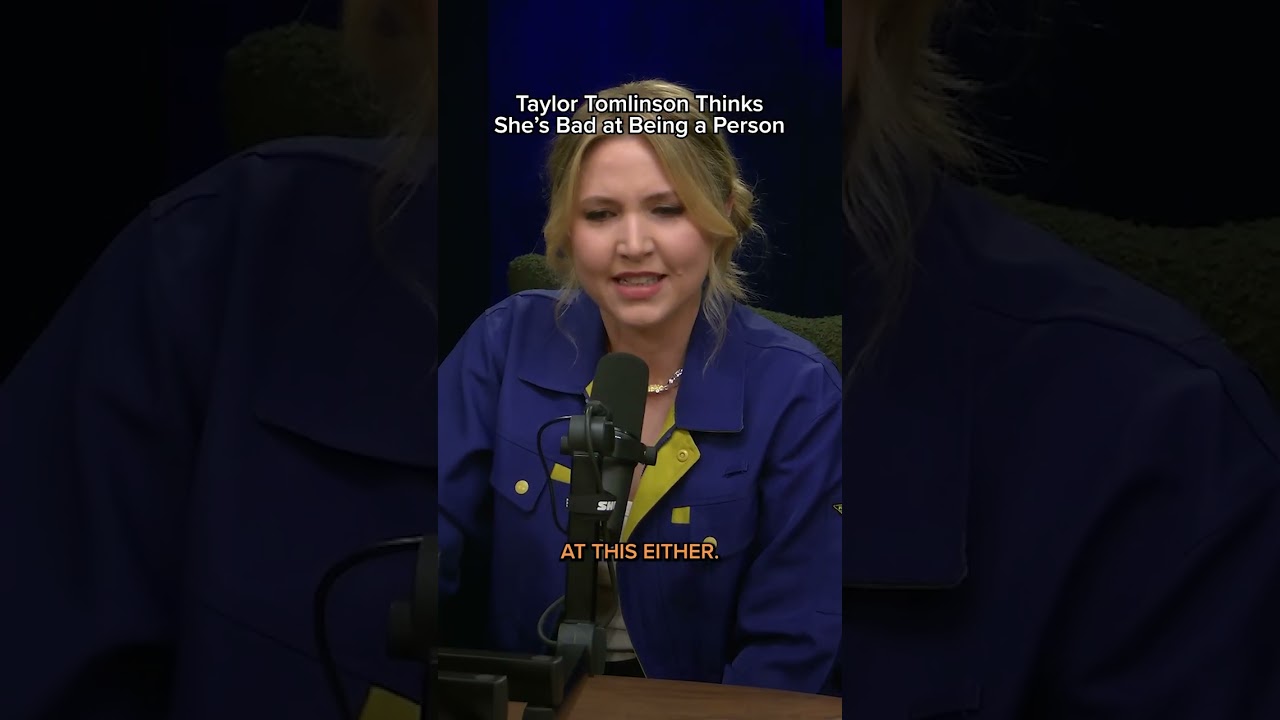 Taylor Tomlinson thinks she’s bad at being a person. #podcast #comedy