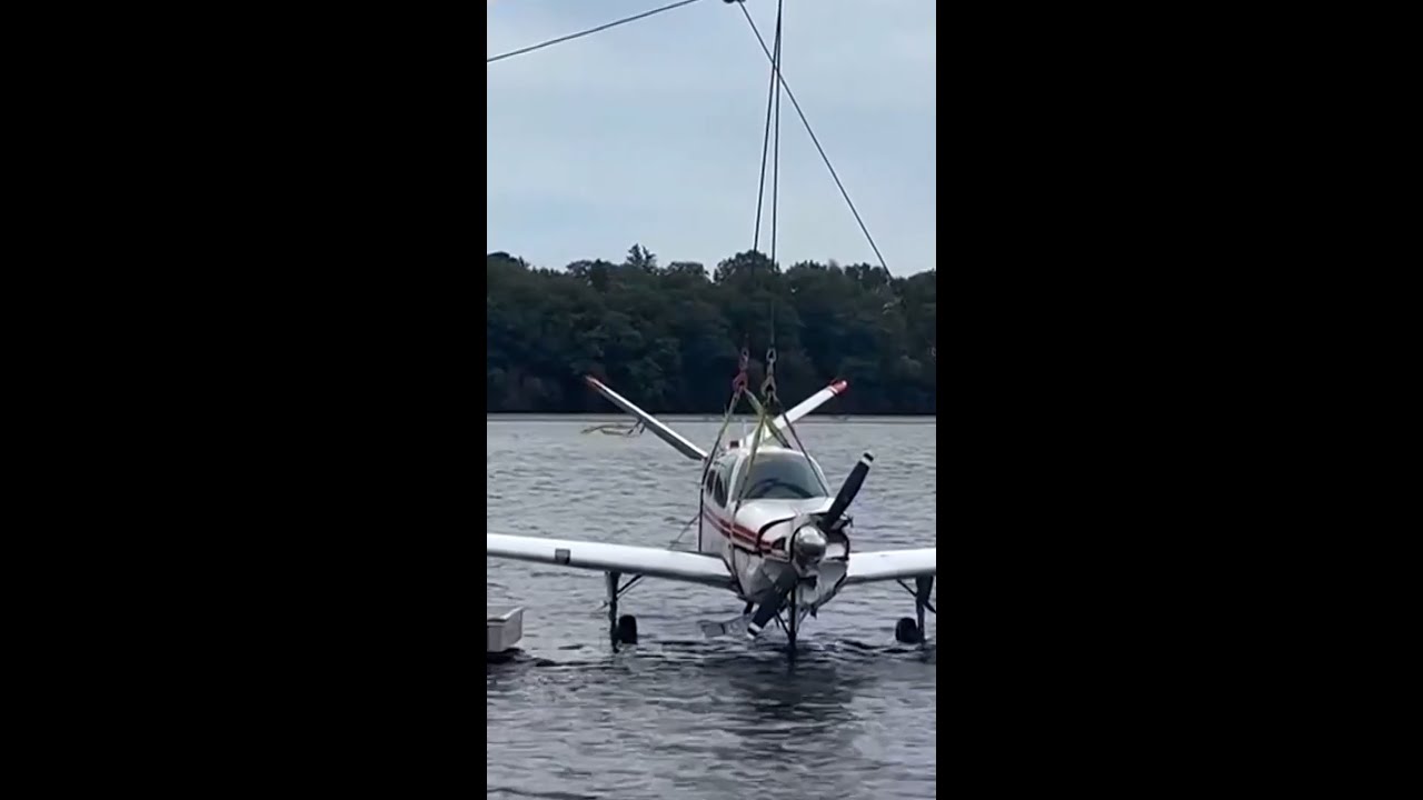 Wisconsin governor candidate survives plane crash