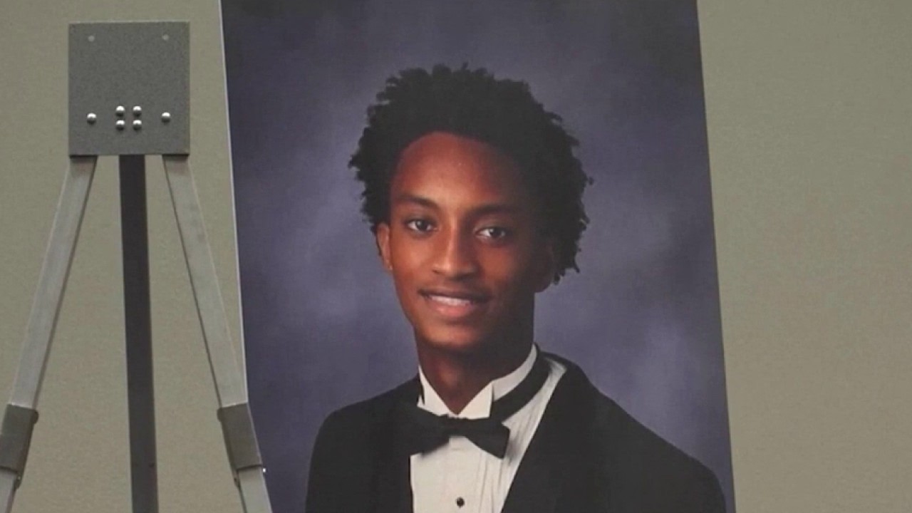 Friends speak out on Nolan Wells’ death on Mississippi island | FOX 5 News