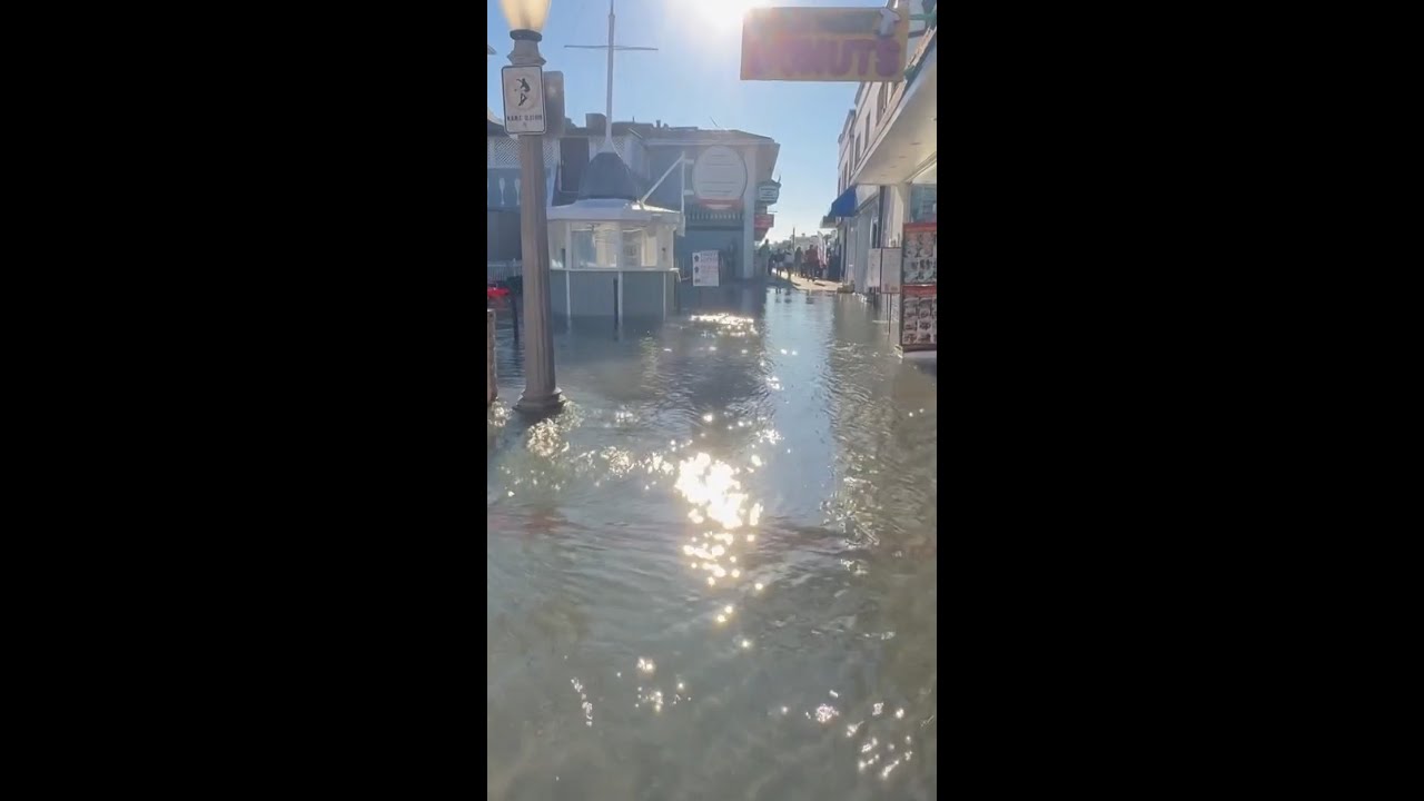 King tides hit East and West Coast with flooding