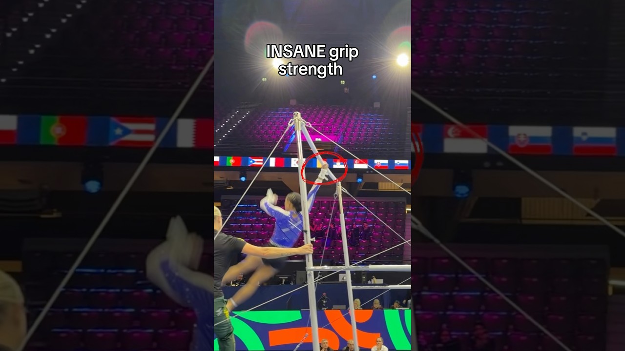 One handed catch 😳 #gymnastics #sports #fails #olympics #olympic #rotterdam2026