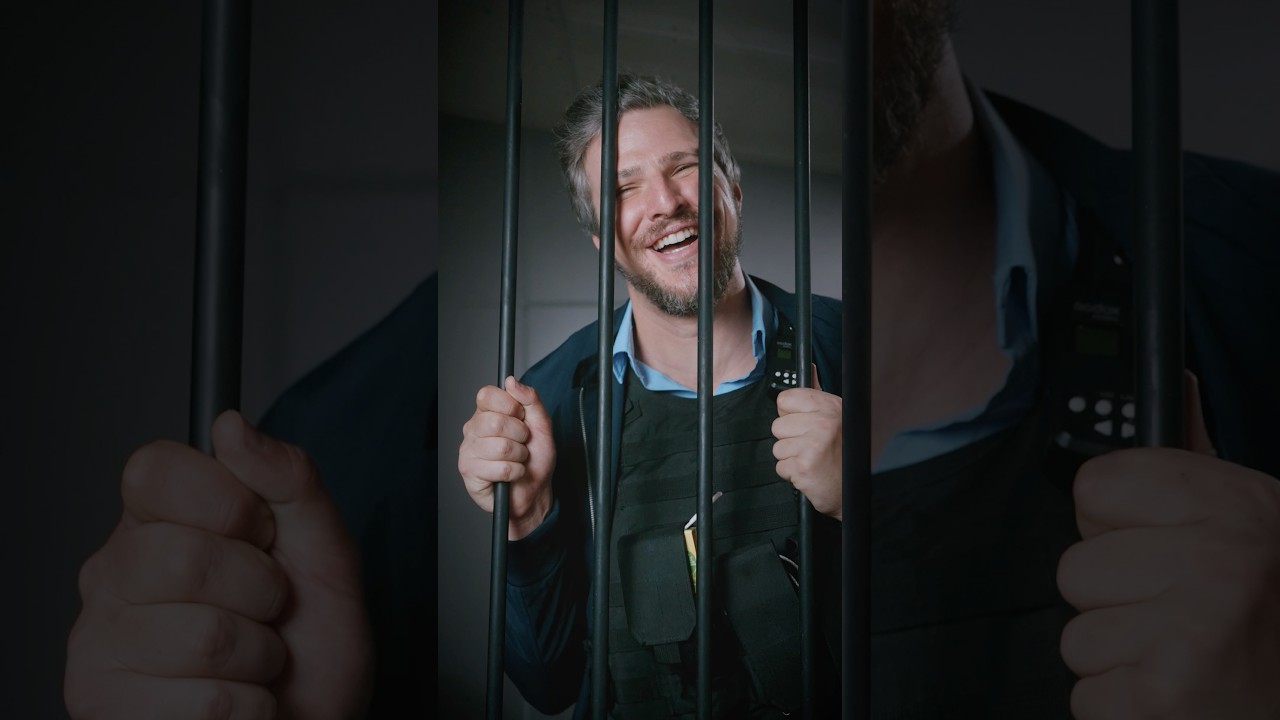 The world’s worst prison guard
