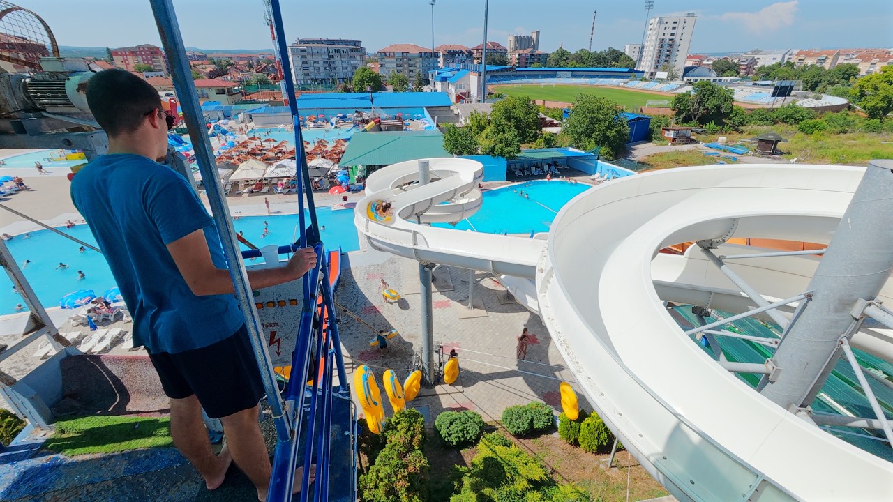 White Raft Water Slide at Aquapark Jagodina 🇷🇸